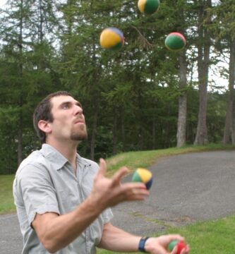 Beneficios de hacer malabares